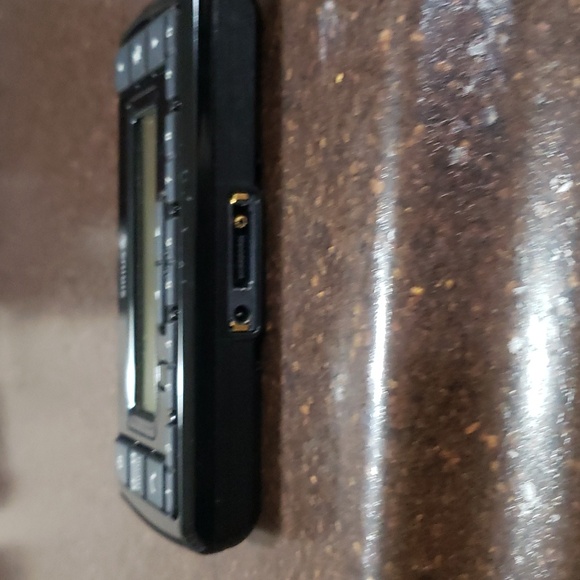 OEM Sirius Radio Model SV72lC - Picture 3 of 3